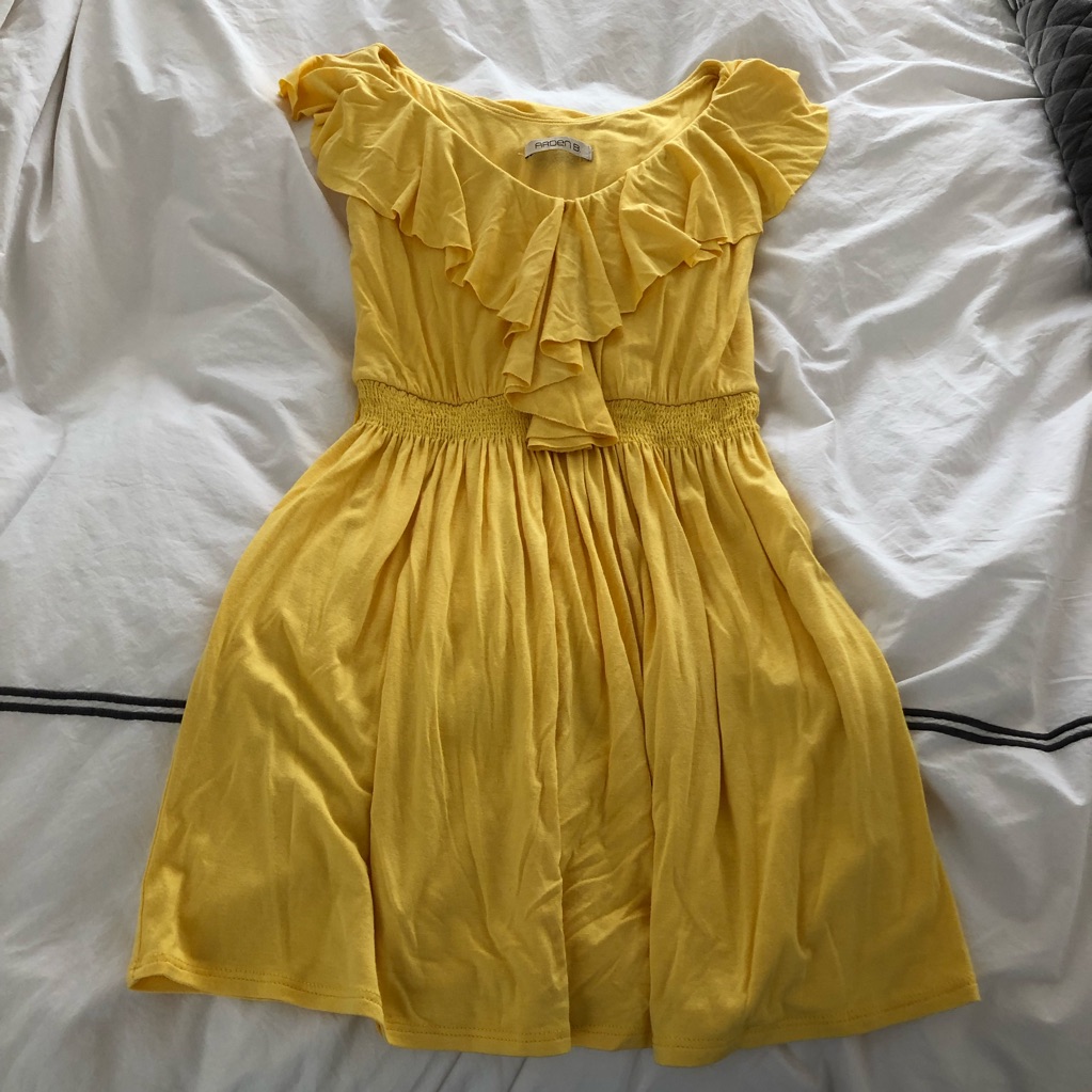 Arden B Xs Yellow Ruffle Dress